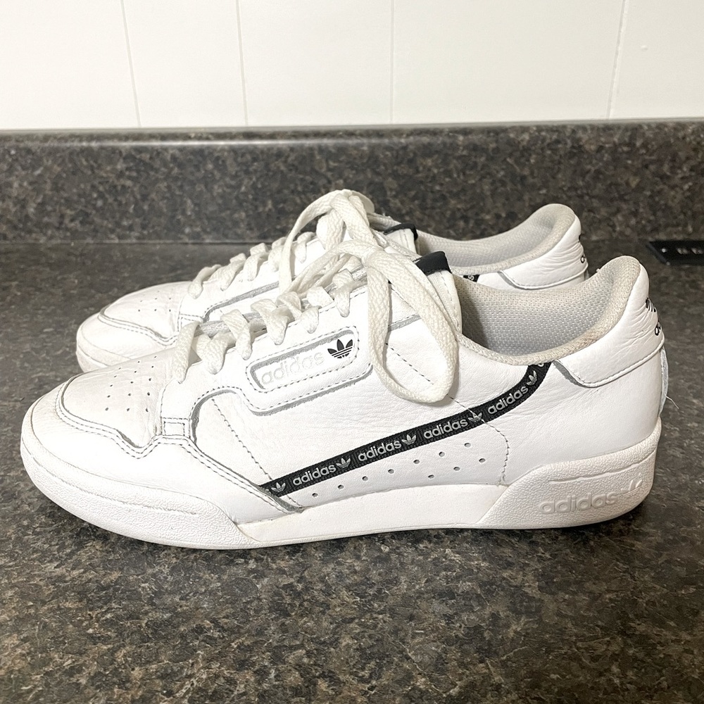 Ladies Adidas court shoe